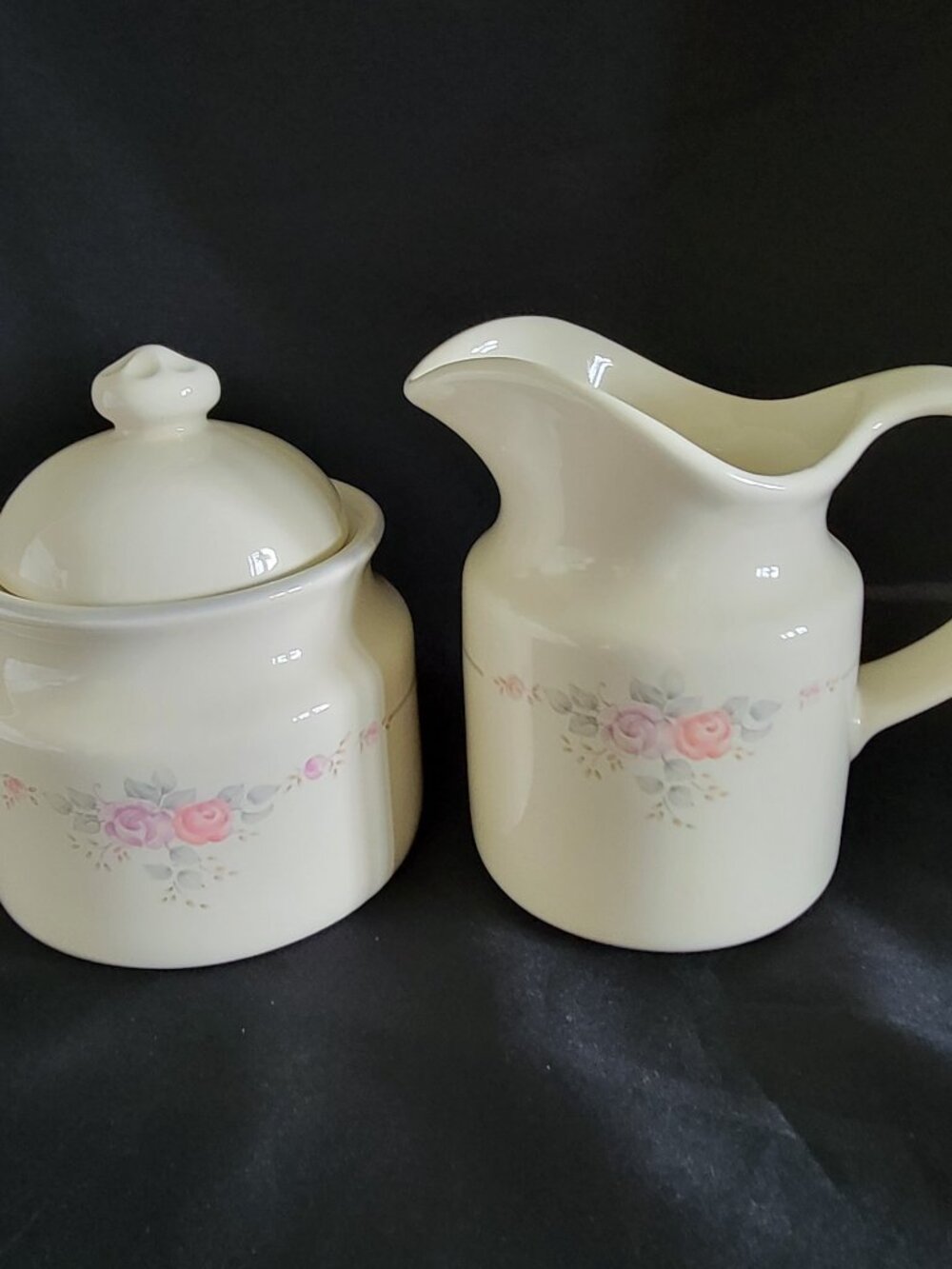 Pfaltzgraff Trousseau Creamer and Sugar Bowl with Lid Made In USA Vintage